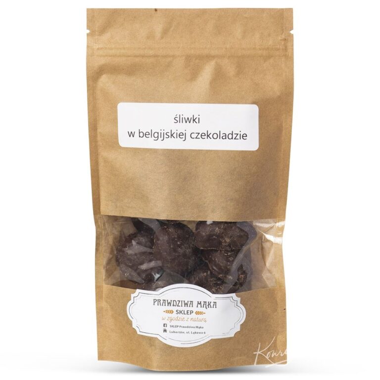 Brązowa torba z suszonymi śliwkami oblanymi belgijską czekoladą, logo Prawdziwa Mąka.