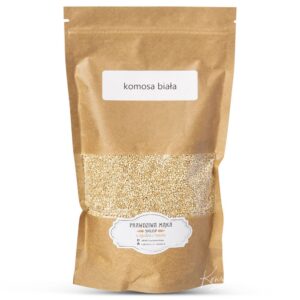 Opakowanie komosy białej w brązowej torebce z okienkiem i etykietą sklepu Prawdziwa Mąka.