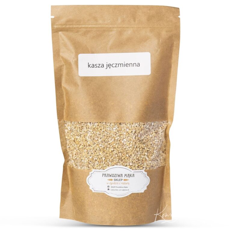 Opakowanie kaszy jęczmiennej w brązowej torebce z etykietą Prawdziwa Mąka Sklep.