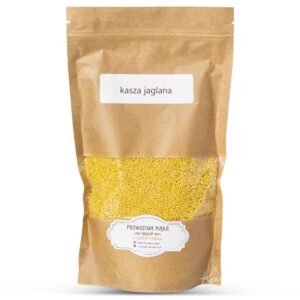 Opakowanie kaszy jaglanej w brązowej torebce z etykietą Prawdziwa Mąka.