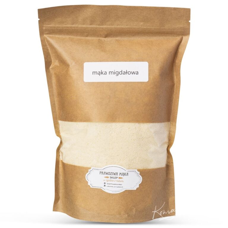 Opakowanie mąki migdałowej w brązowej torbie z etykietą prawdziwa mąka.