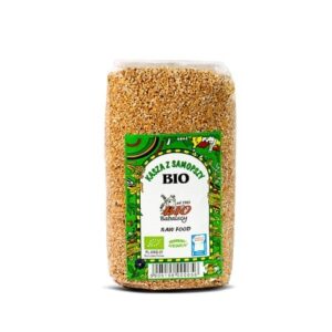 Opakowanie kaszy z samopszy BIO z etykietą w zielonym kolorze i napisem RAW FOOD.