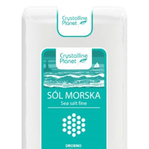 Opakowanie drobno mielonej soli morskiej Crystalline Planet, biała torebka z turkusową etykietą.