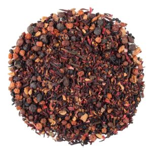 Mieszanka suszonych owoców i ziół do herbaty, różne kolory i tekstury, widok z góry.